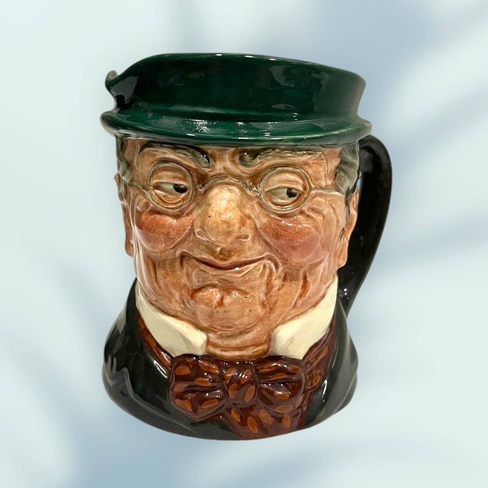 Jarra "Toby Jug" Mr. Pickwick de Royal Doulton – Clásica - Cositas Antiguas – La Guadaña, Anticuarios Online en Jerez , vender antigüedades, muebles antiguos
