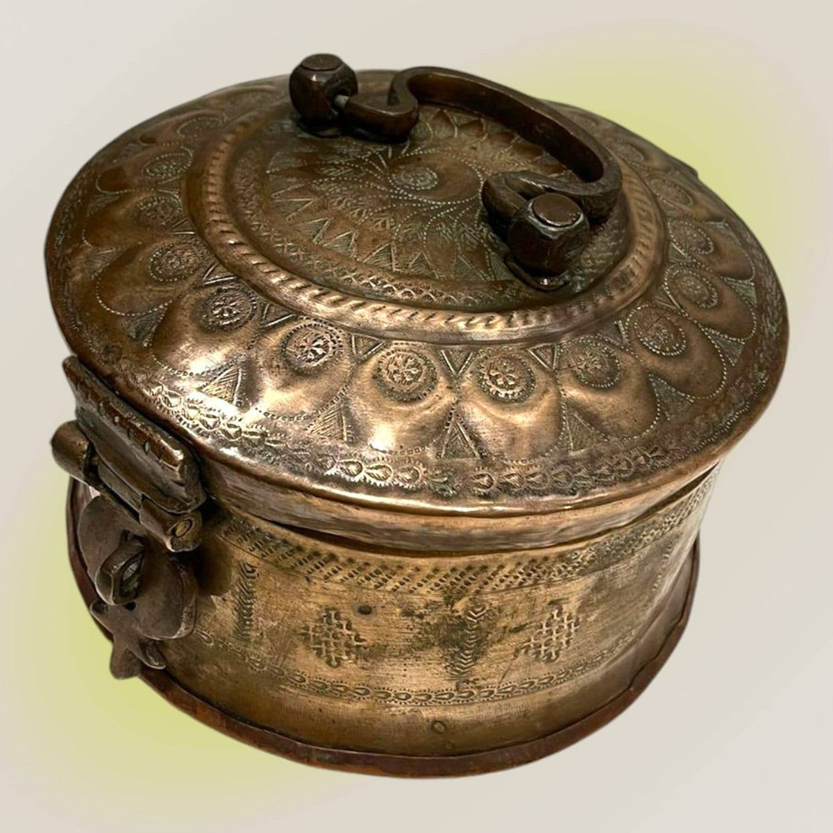Caja de especias orientales de cobre del siglo Siglo XIX - Cositas Antiguas – La Guadaña, Anticuarios Online en Jerez , vender antigüedades, muebles antiguos