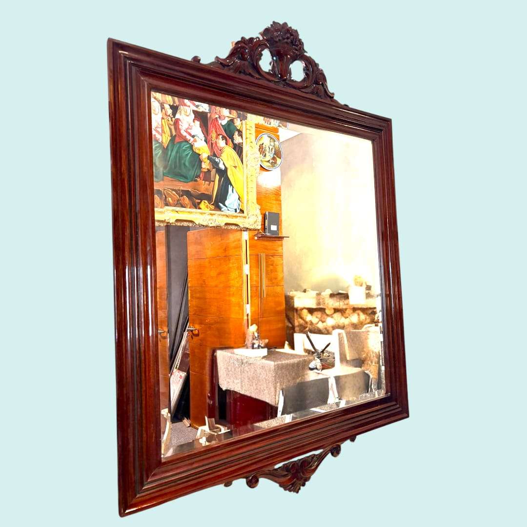Espejo de caoba con cristal biselado clásico 92x127 cm en decoración de hogar