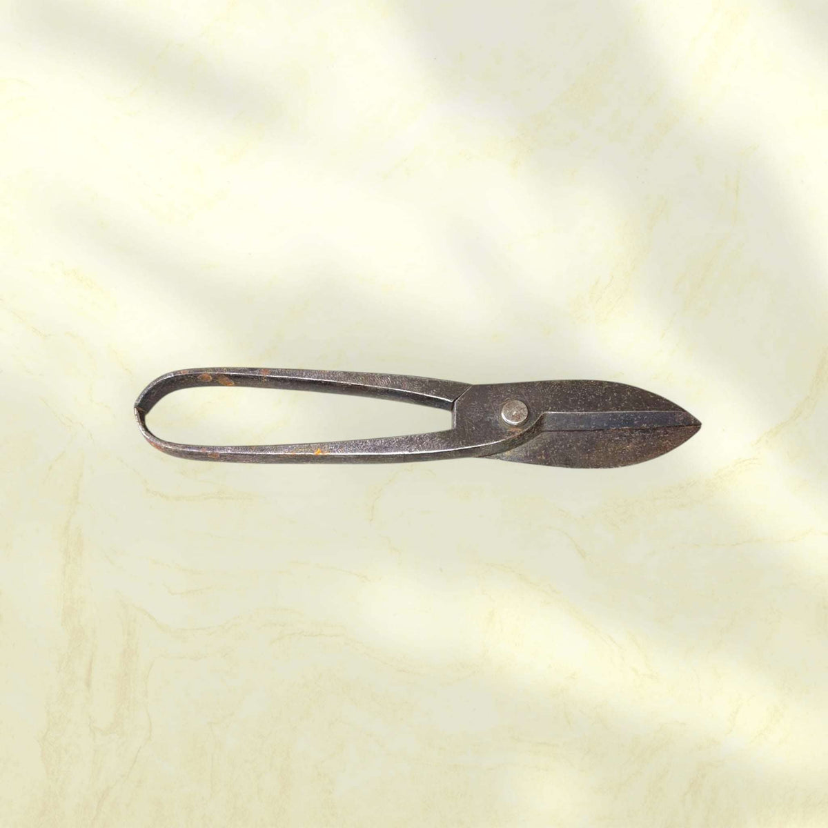 Tijera de hojalatero antigua cortachapa de hierro - Cositas Antiguas – La Guadaña, Anticuarios Online en Jerez , vender antigüedades, muebles antiguos