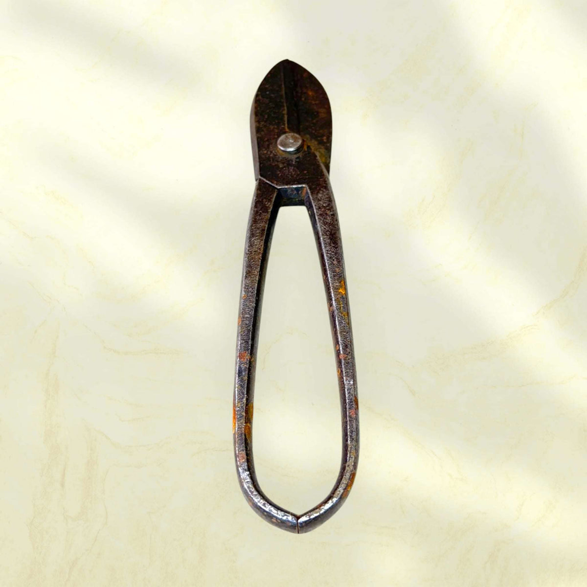 Tijera de hojalatero antigua cortachapa de hierro - Cositas Antiguas – La Guadaña, Anticuarios Online en Jerez , vender antigüedades, muebles antiguos
