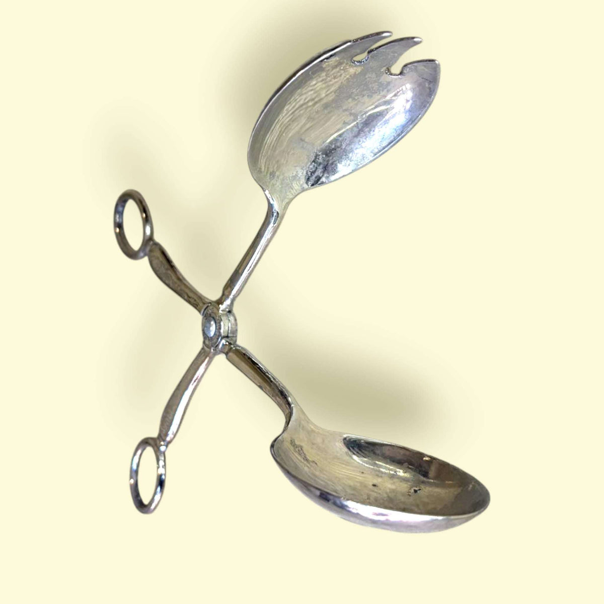 Pinzas antiguas de metal plateado para servir - Cositas Antiguas – La Guadaña, Anticuarios Online en Jerez , vender antigüedades, muebles antiguos