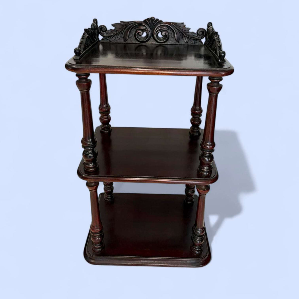 Mesa estantería castellana de madera tallada clásica - Cositas Antiguas – La Guadaña, Anticuarios Online en Jerez , vender antigüedades, muebles antiguos