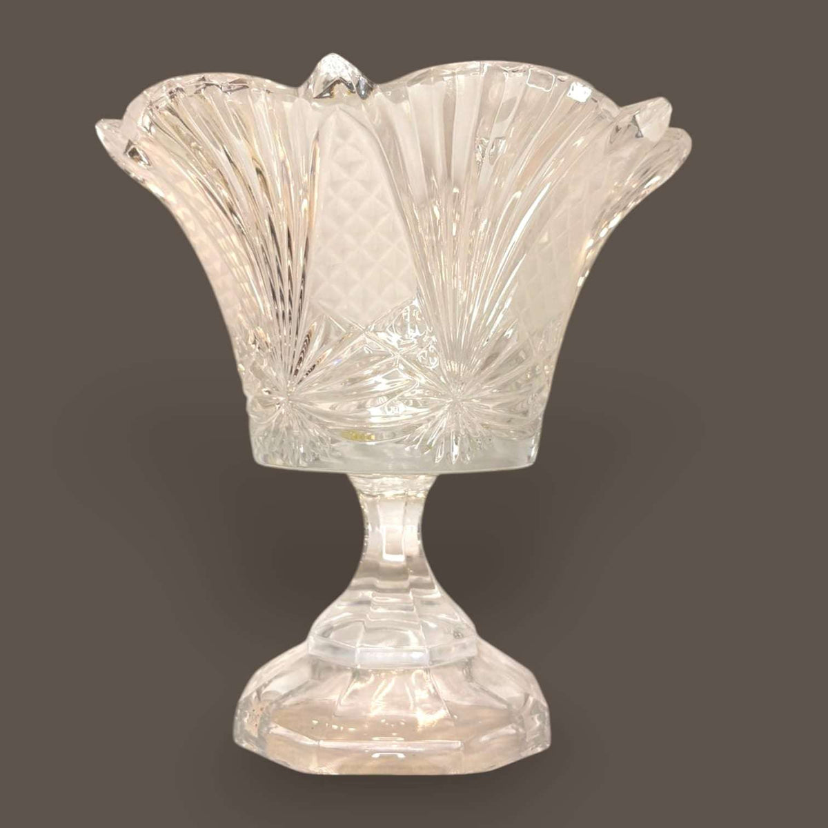 Frutero antiguo de cristal tallado decorativo - Cositas Antiguas – La Guadaña, Anticuarios Online en Jerez , vender antigüedades, muebles antiguos