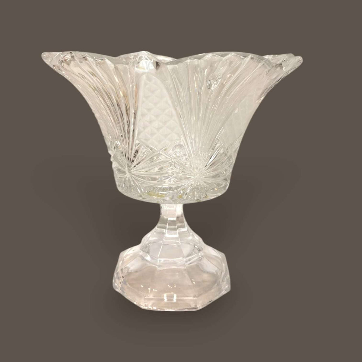 Frutero antiguo de cristal tallado decorativo - Cositas Antiguas – La Guadaña, Anticuarios Online en Jerez , vender antigüedades, muebles antiguos