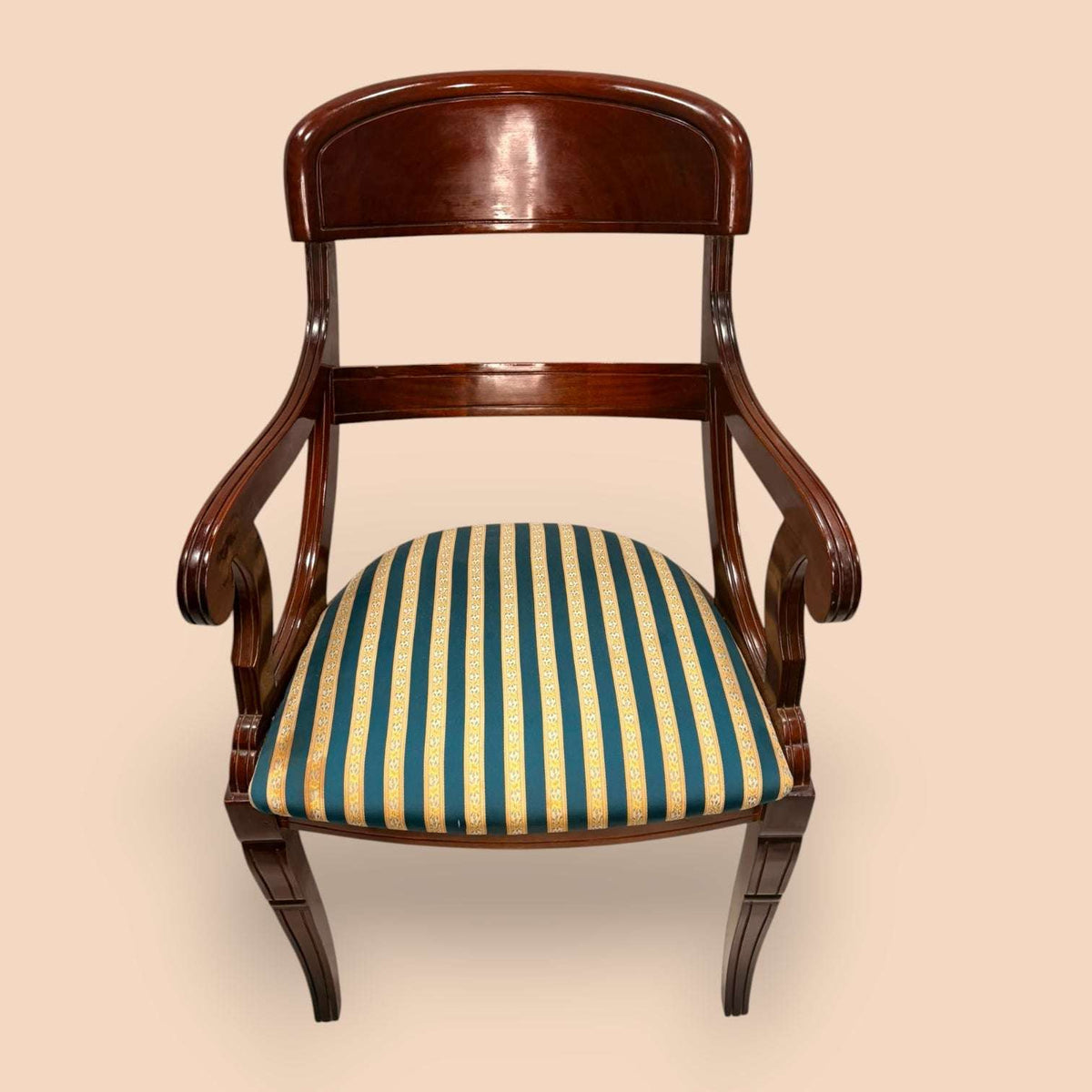 Sillón Biedermeier de caoba con asiento tapizado | pieza con historia - Cositas Antiguas – La Guadaña, Anticuarios Online en Jerez , vender antigüedades, muebles antiguos