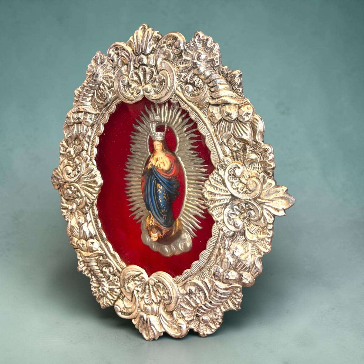 Relicario de la Inmaculada Concepción en metal plateado - Cositas Antiguas – La Guadaña, Anticuarios Online en