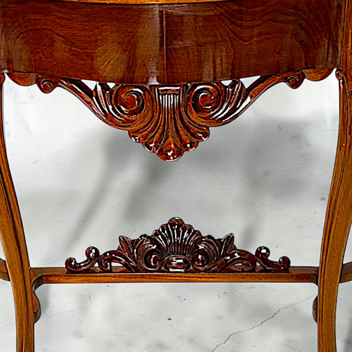 Consola isabelina de caoba tallada para el recibidor - Cositas Antiguas – La Guadaña, Anticuarios Online en Jerez , vender antigüedades, muebles antiguos
