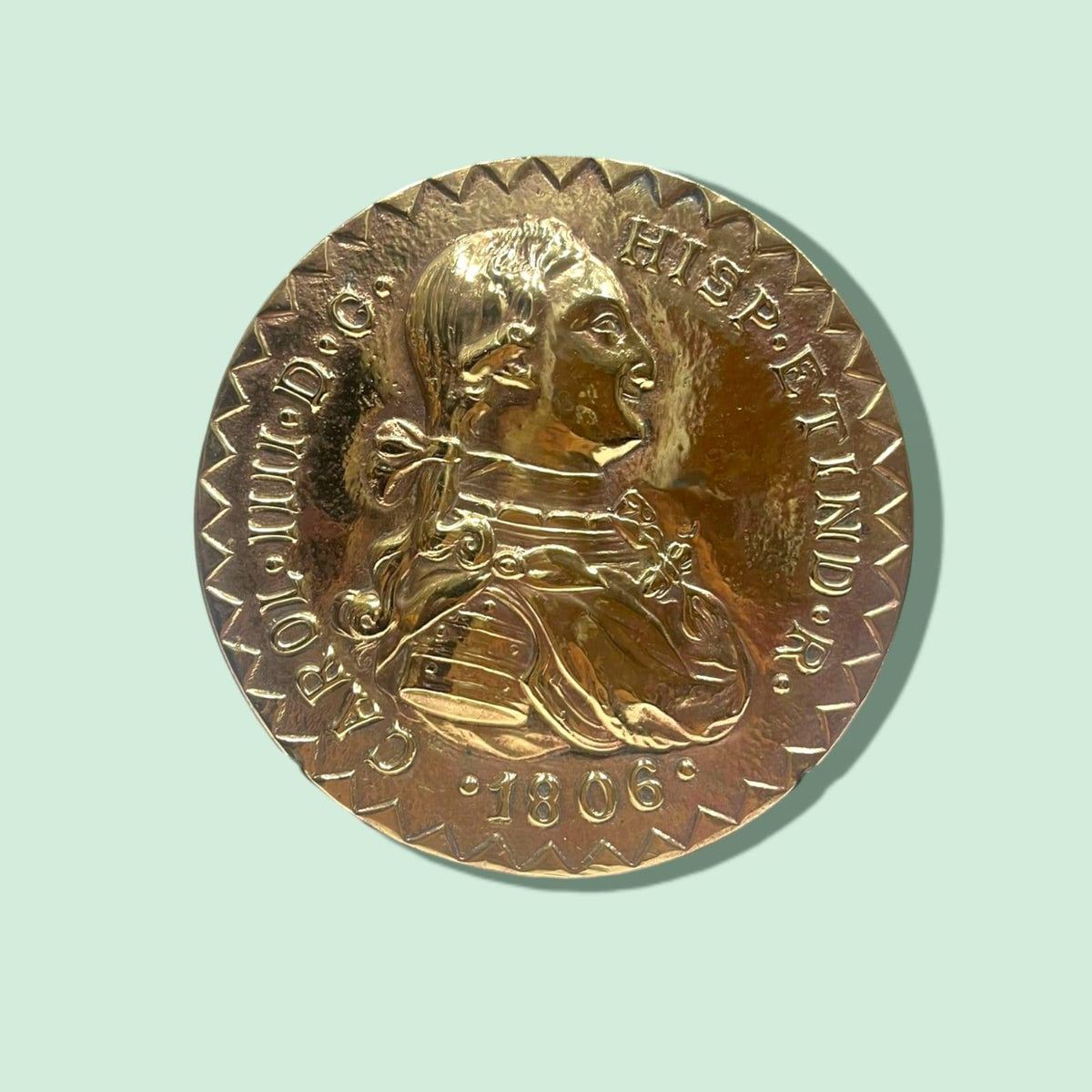 Metopa o pisapapeles de bronce con busto de Carlos IV - Cositas Antiguas – La Guadaña, Anticuarios Online en Jerez , vender antigüedades, muebles antiguos