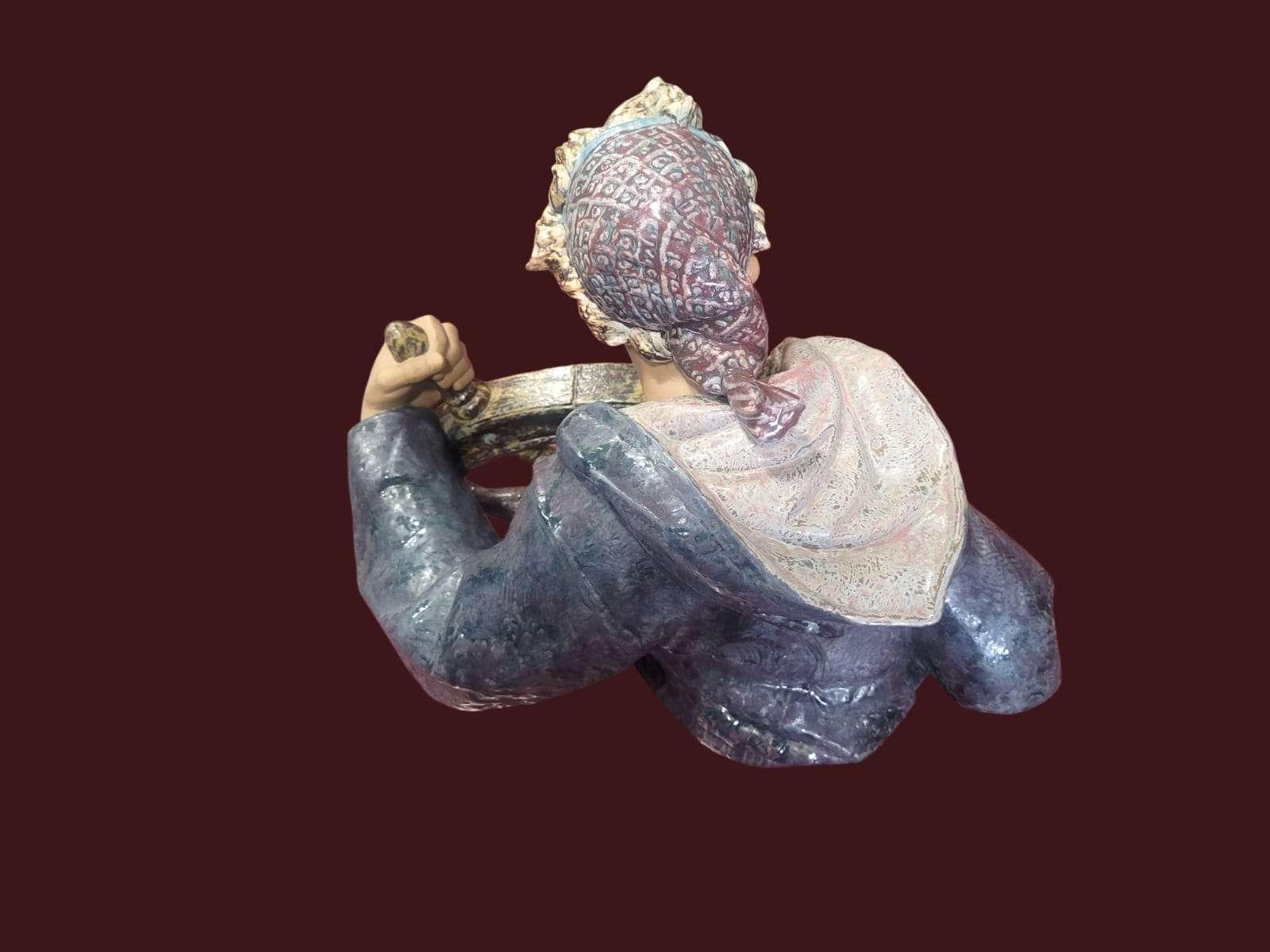 Figura de porcelana Lladró "Timonel", edición coleccionista - Cositas Antiguas – La Guadaña, Anticuarios Online en Jerez , vender antigüedades, muebles antiguos