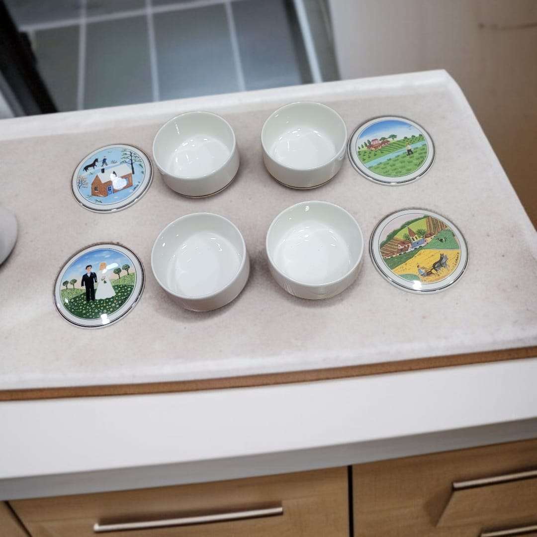Vista superior del juego de cajitas de porcelana Villeroy & Boch Design Naïf sin tapas.