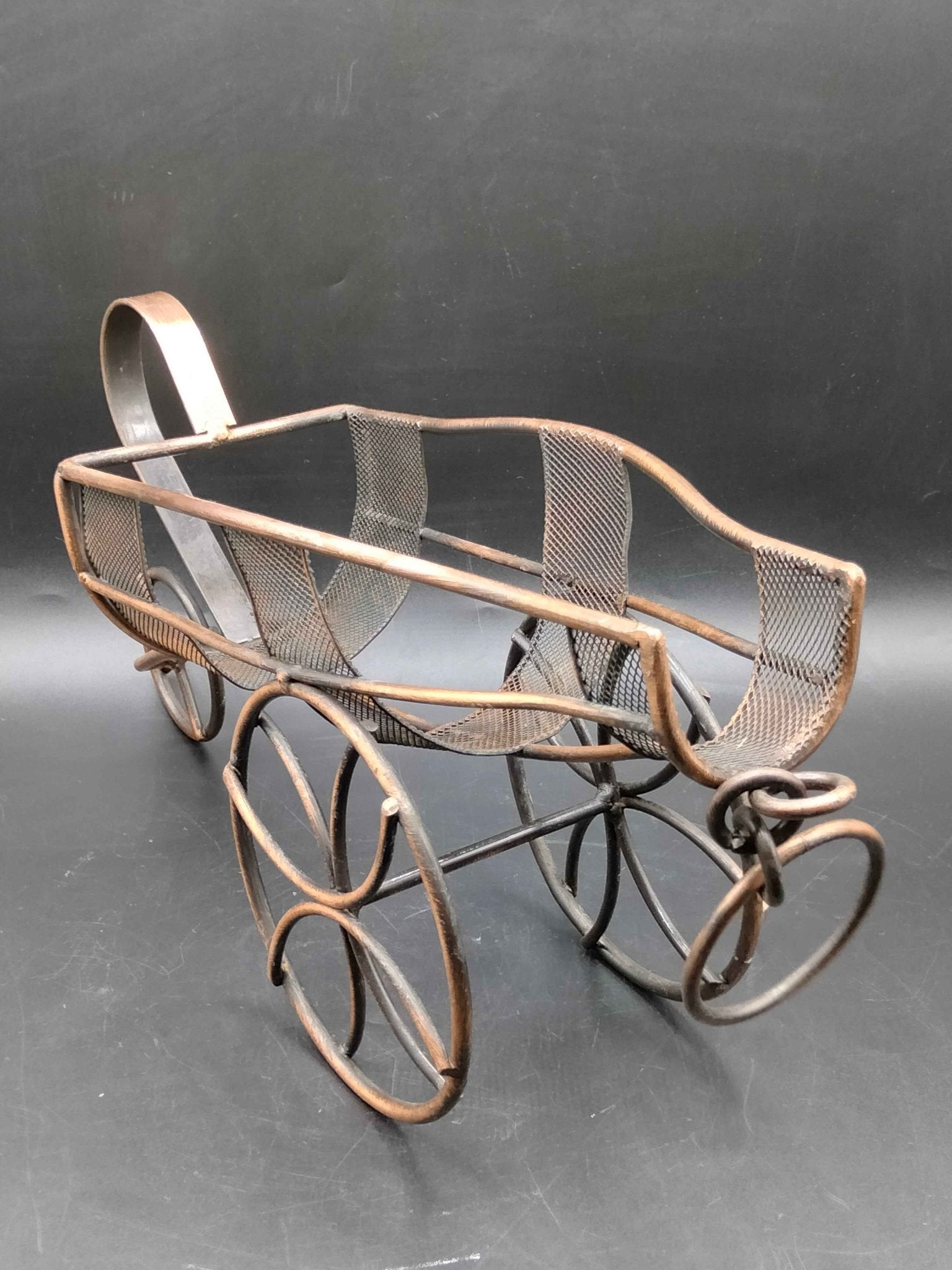 Portabotellas de cobre en forma de carro, elegante y decorativo - Cositas Antiguas – La Guadaña, Anticuarios Online en Jerez , vender antigüedades, muebles antiguos